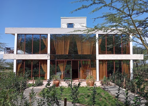 LAKE ELEMENTAITA LODGE